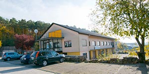 Anton Baumbusch GmbH Vermietung von Gewerbeflächen in Buchen Bürogebäude